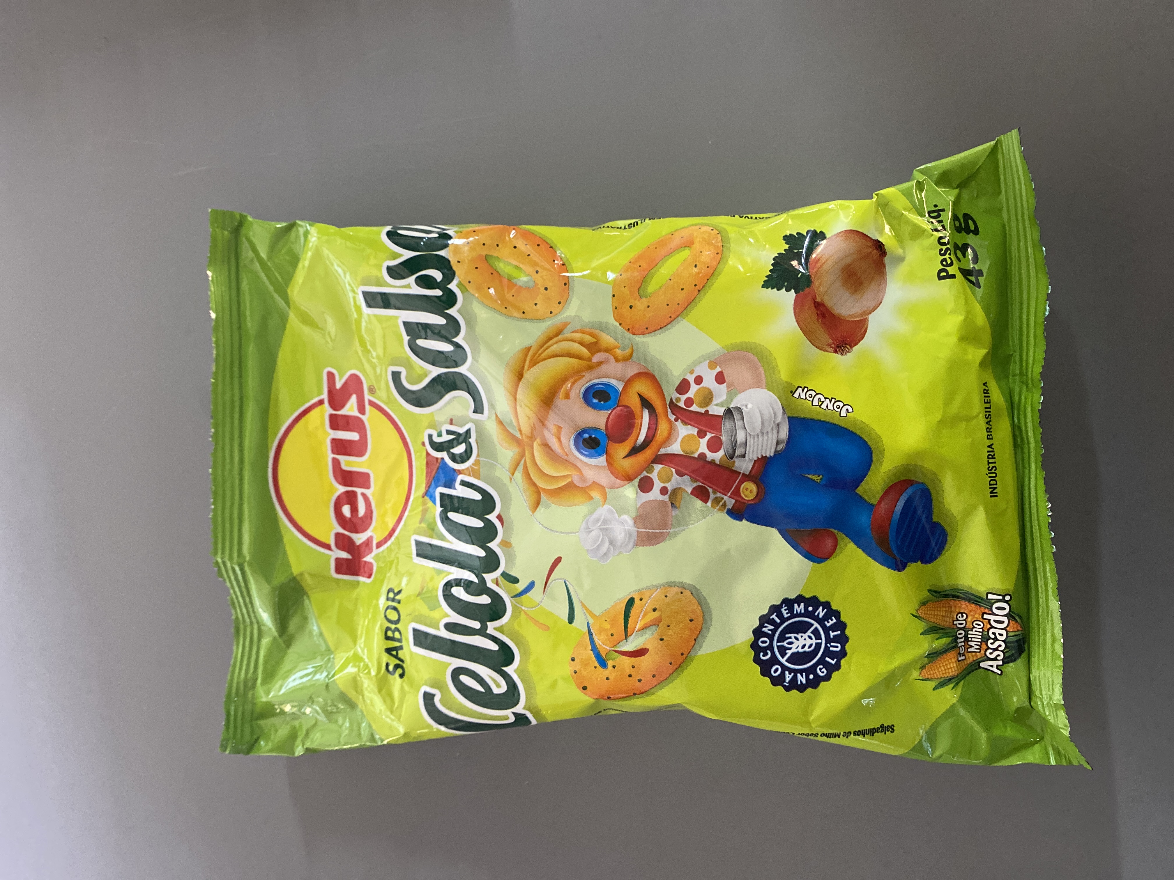 Salgadinho cebolitos
